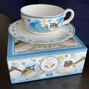 Fine Bone China teacup & saucer
